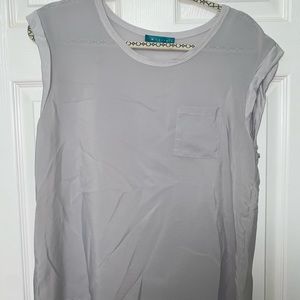 Gray top